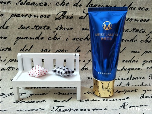 taptap官网苹果版----洁面乳